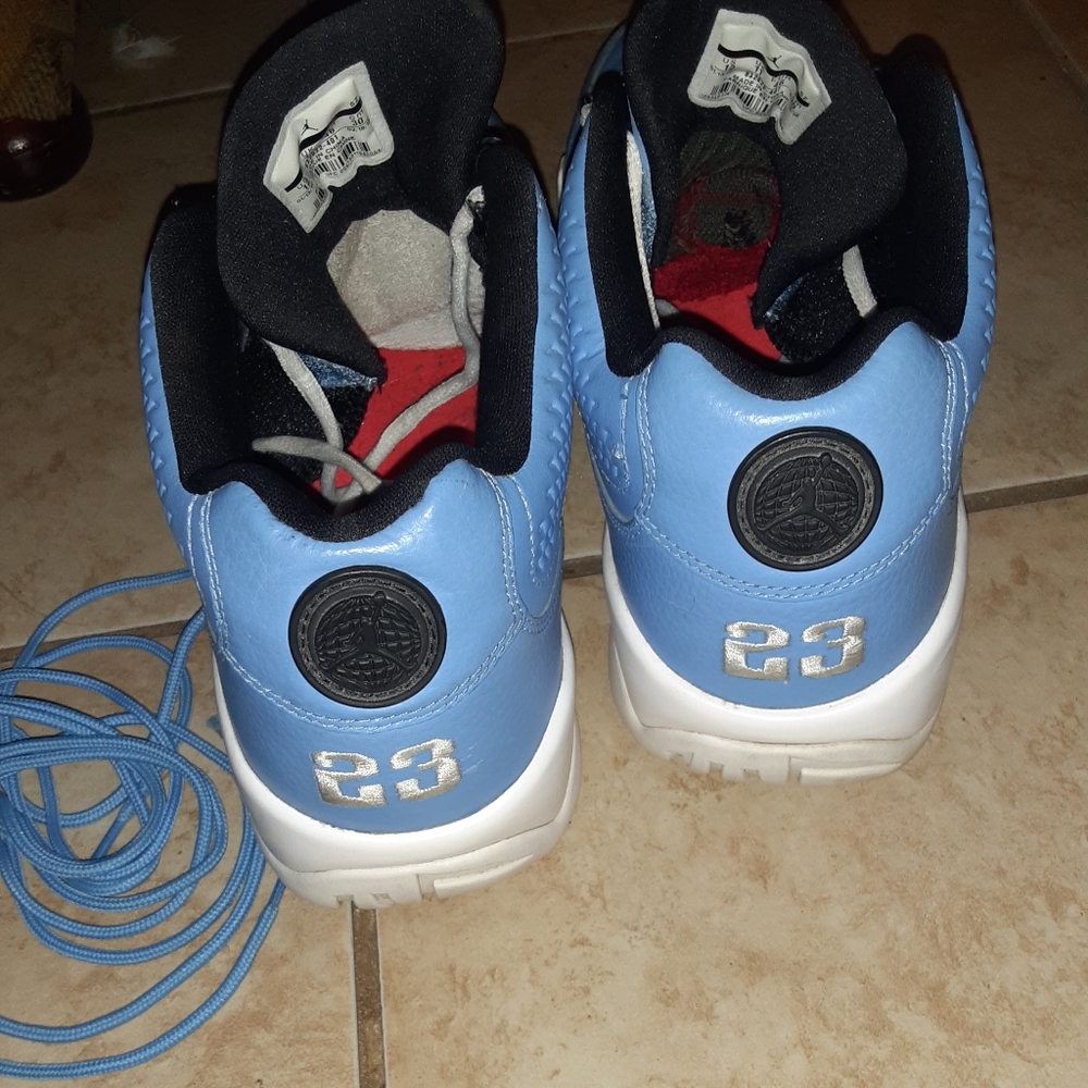 Jordan 9 Retro Low - Picture 2 of 4
